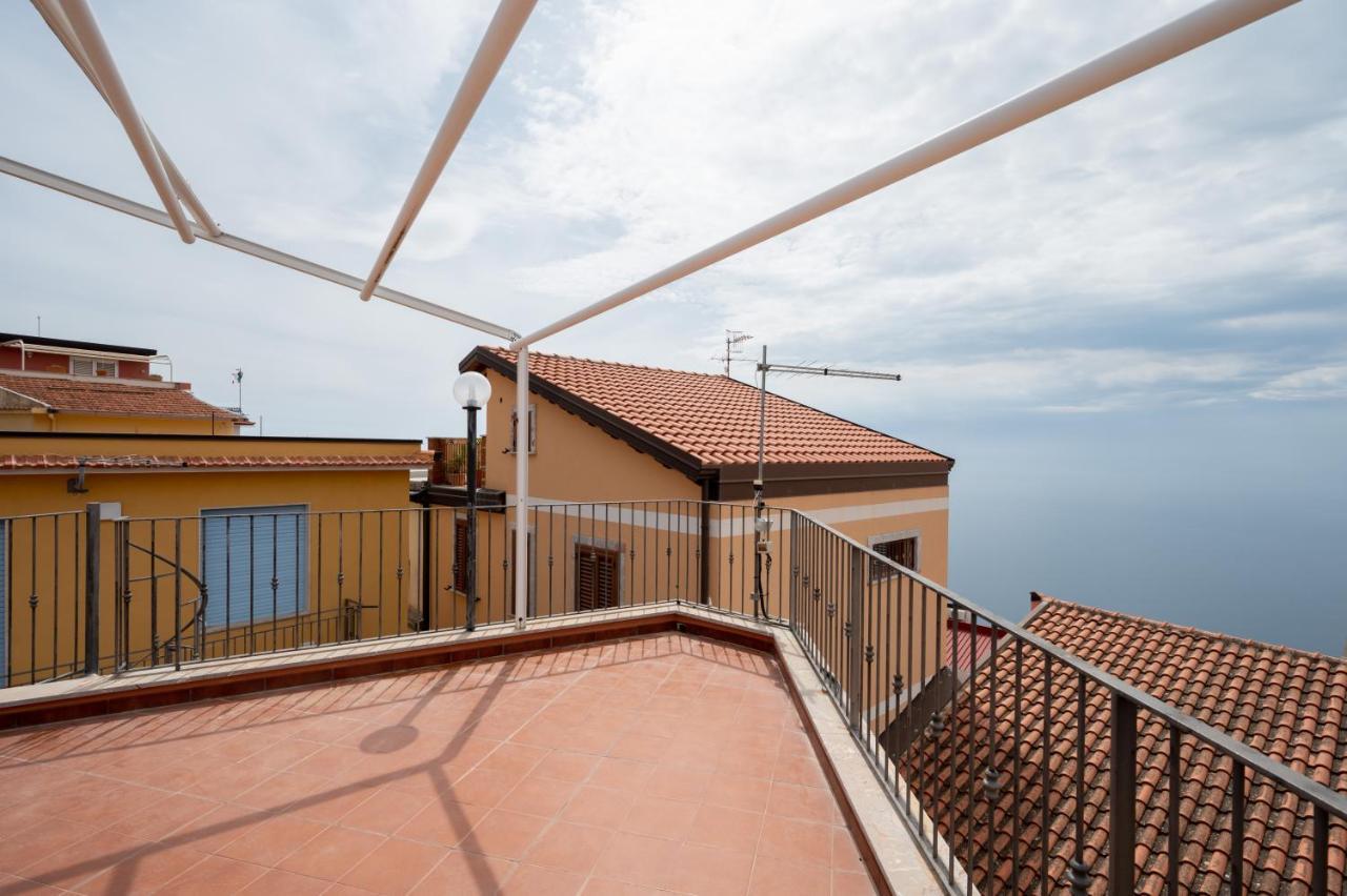 Castelmola Casa Chiocciola With Terraces Apartment Екстериор снимка